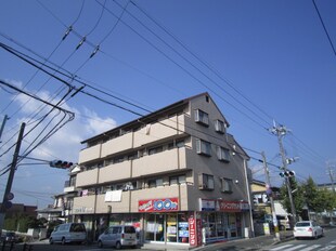 男山オークマンションの物件外観写真